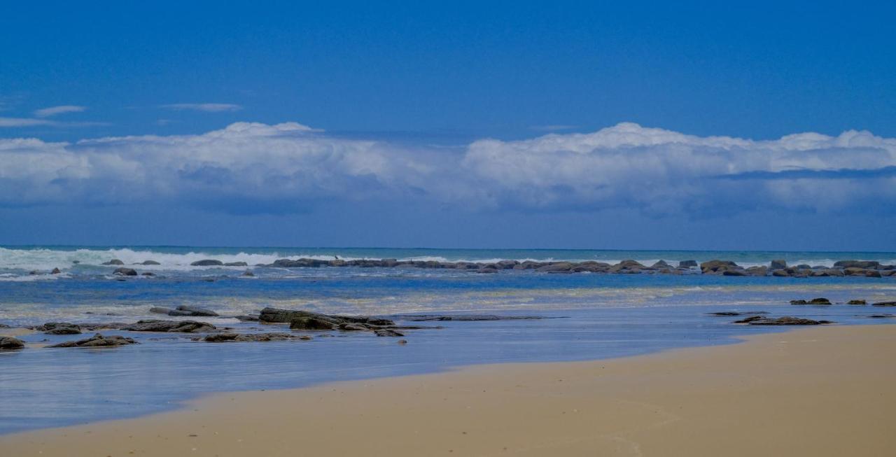 Crawfords Beach Lodge East London Extérieur photo